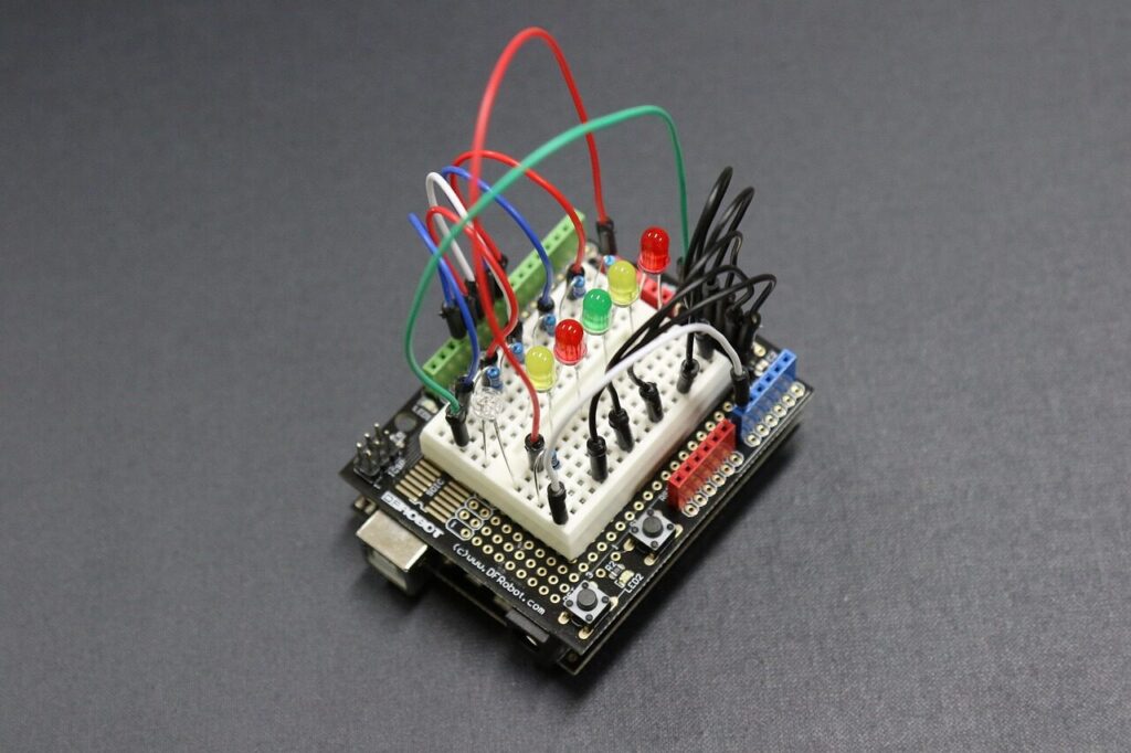 Elektronika od podstaw – od prądu i napięcia do pierwszych układów arduino, circuit, electronic, electric, electronic circuit, education, semiconductor, electronic parts, arduino, arduino, arduino, arduino, arduino