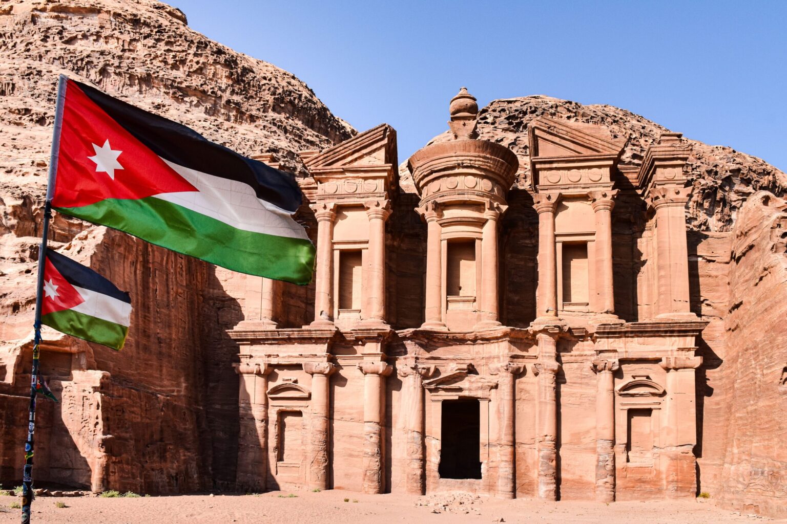 Stolica Jordanii krzyżówka – Amman jako najczęstsze rozwiązanie hasła stolica jordanii krzyżówka