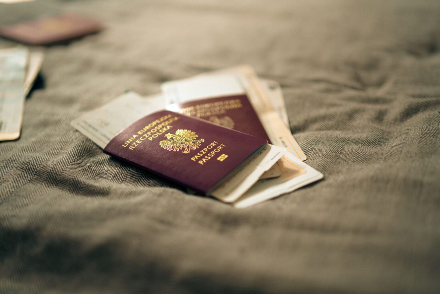 Paszport Polsatu – kultowa książeczka lat 90., zasady akcji i fenomen, który pamięta cała Polska paszport polsatu