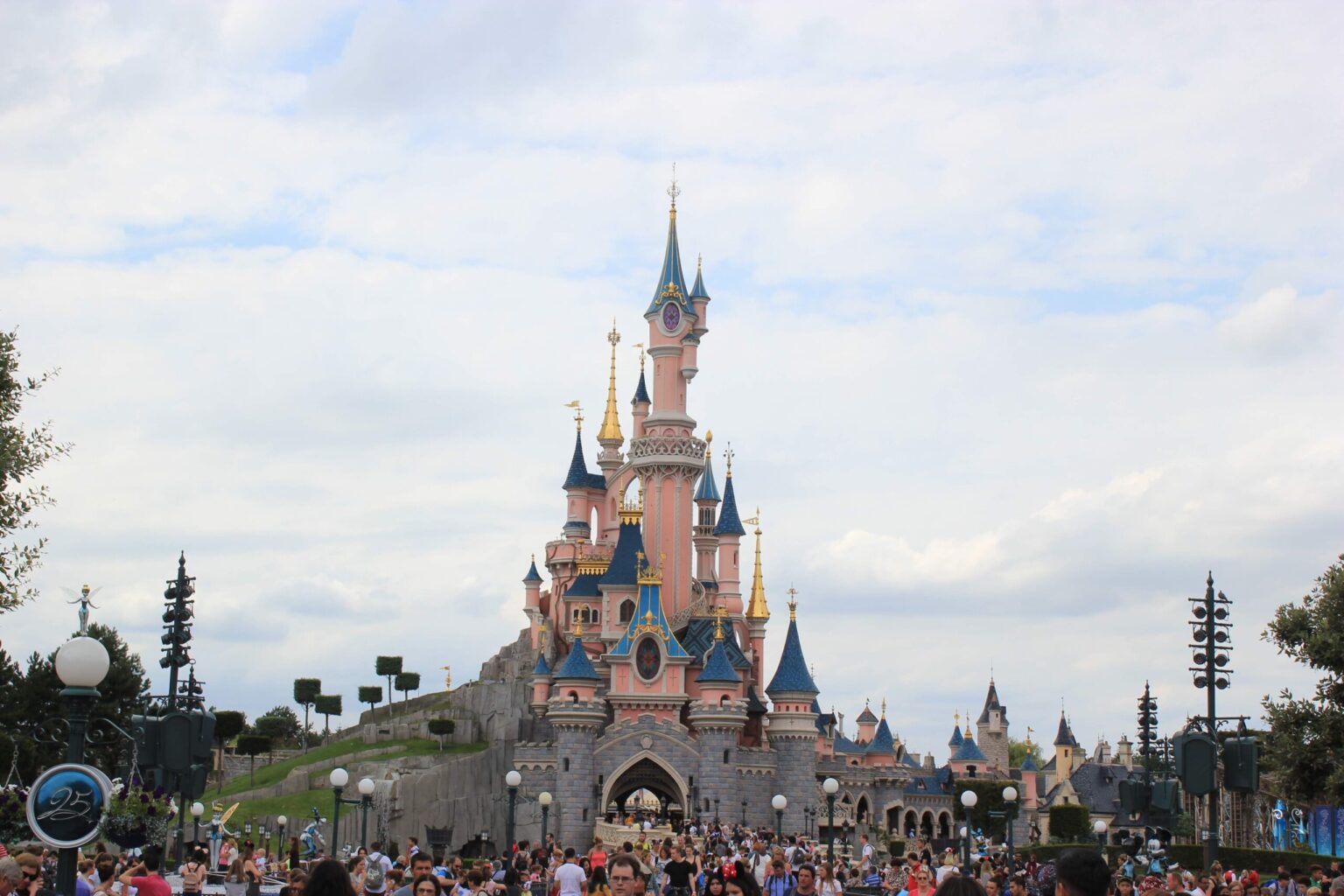 disneyland paryż