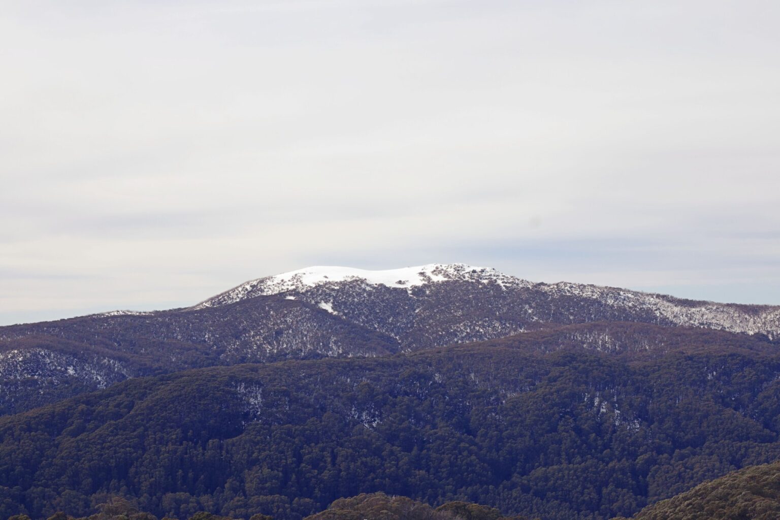 Najwyższy szczyt Australii – Góra Kościuszki i niezwykłe Góry Śnieżne najwyższy szczyt australii
